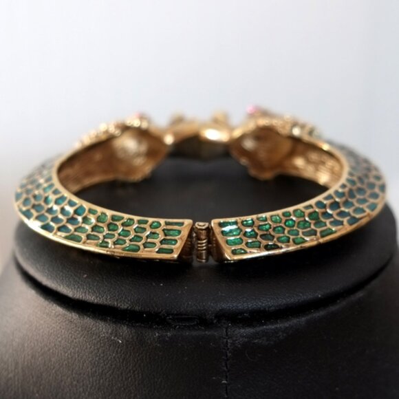 Betsey Johnson Kissing Koi magnetic statement bangle bracelet - Picture 4 of 5